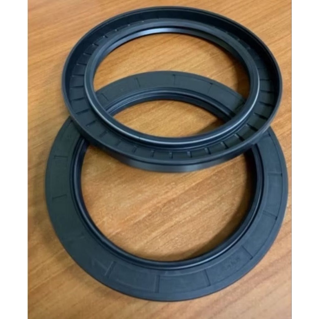 Oil Seal TC 105 x 140 x 12 / TC 105x140x12 / TC 105 140 12 NBR JAPAN