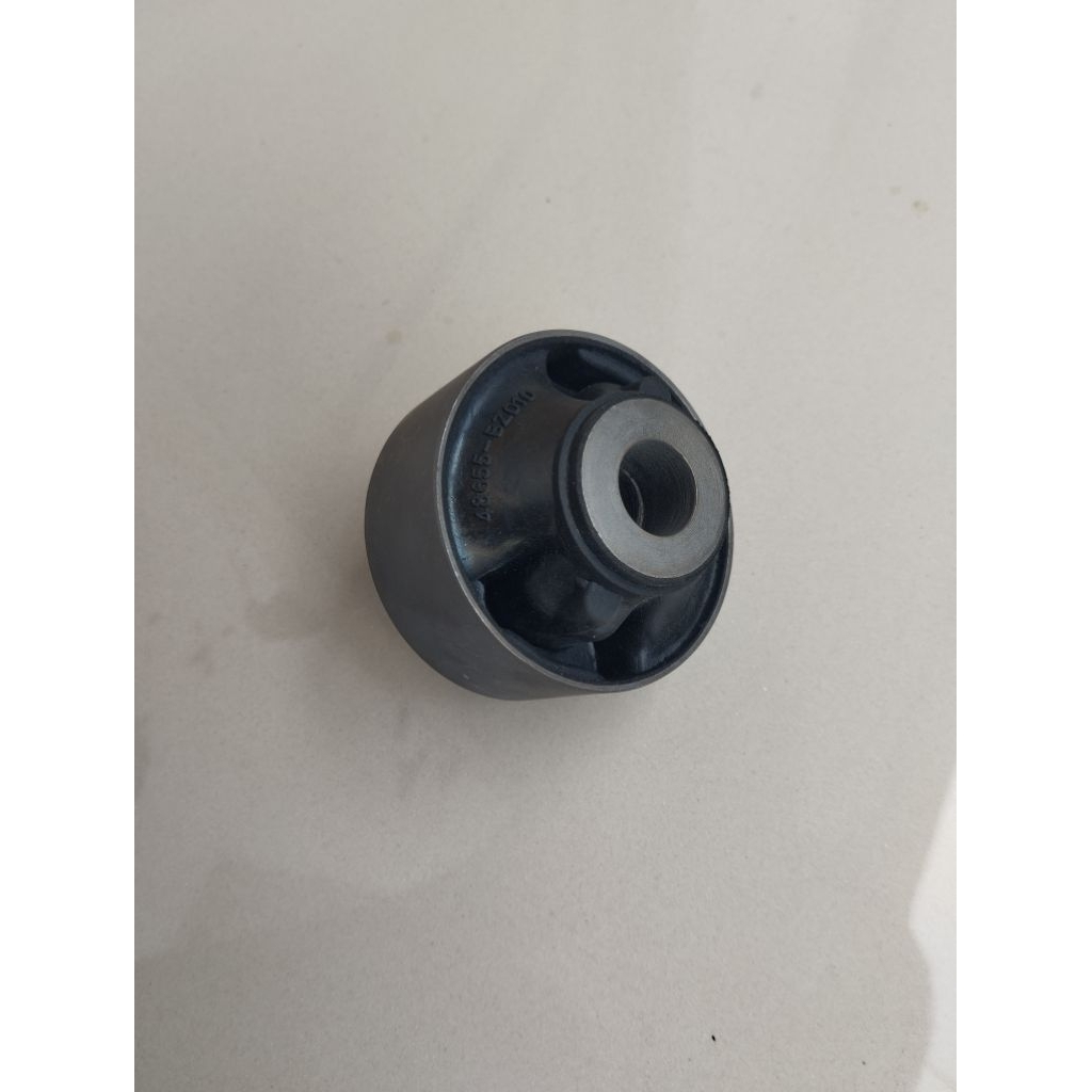 bhusiing arm avanza xenia busing lower arm avanza xenia 2004-2011