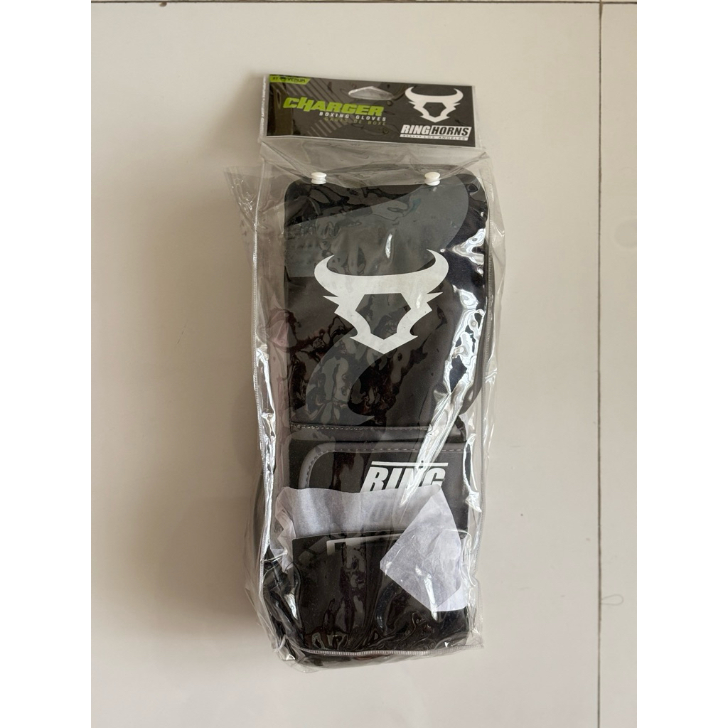 Venum Ringhorns Charger Boxing Gloves 12 oz