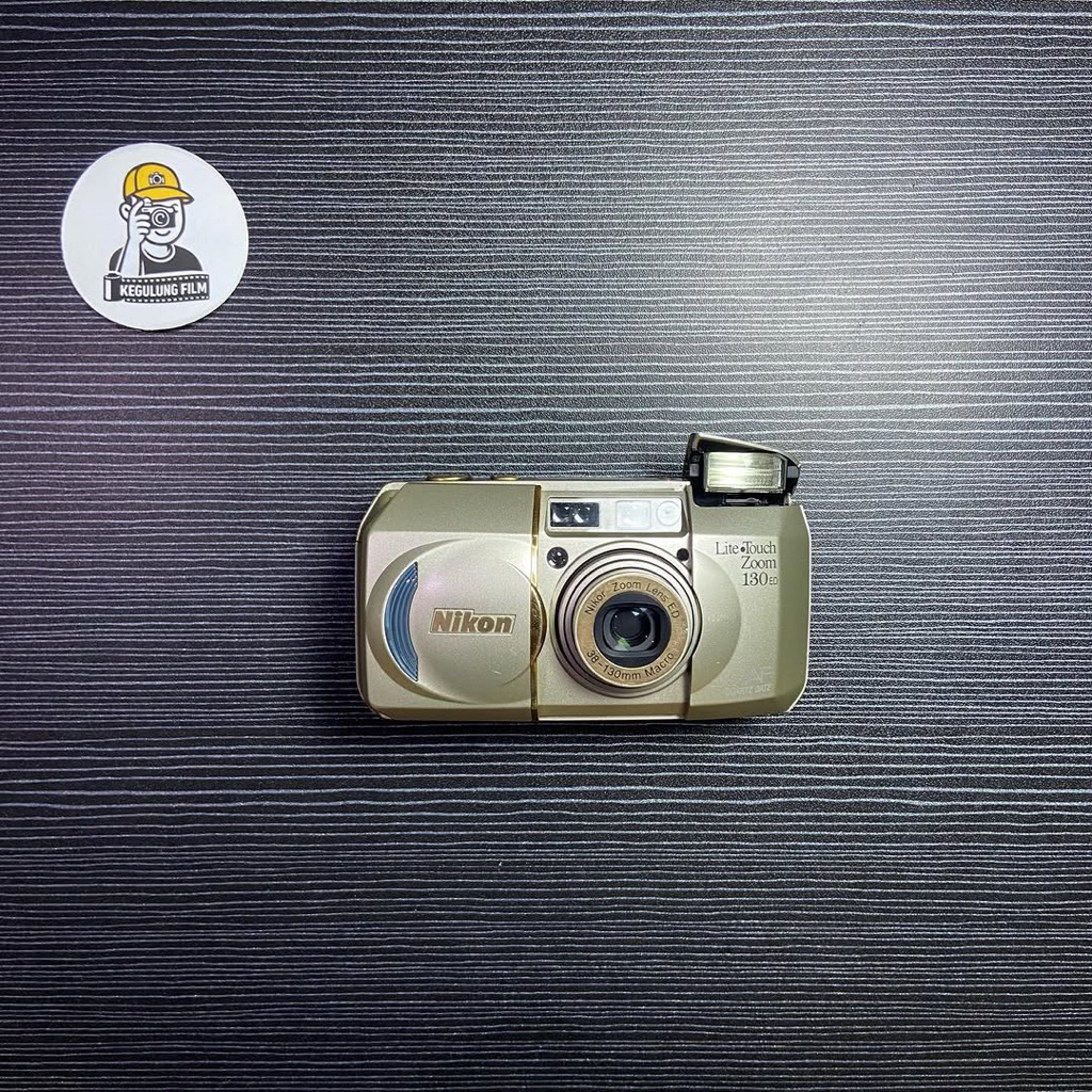 Nikon Lite Touch Zoom 130 ED AF ( Analog Film Camera )