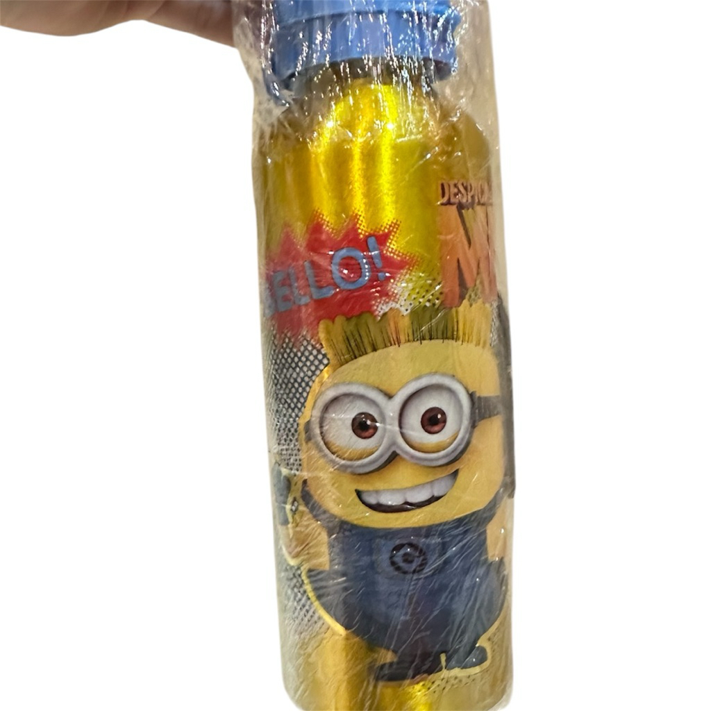 Botol minum minion
