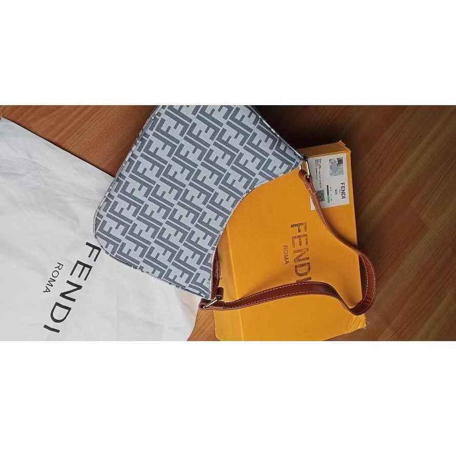 preloved shoulder bag fendi