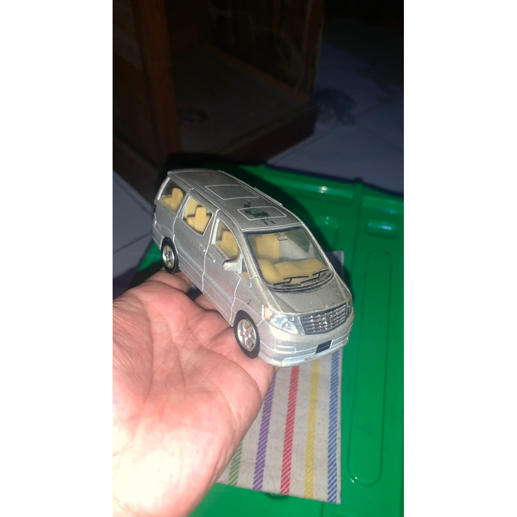 diecast Alphard