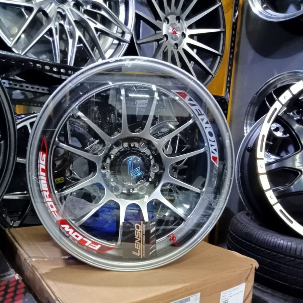 Velg Original Lenso Venom 5 R18 Pcd 6x139 Lebar 9 et 0, Pajero, fortuner
