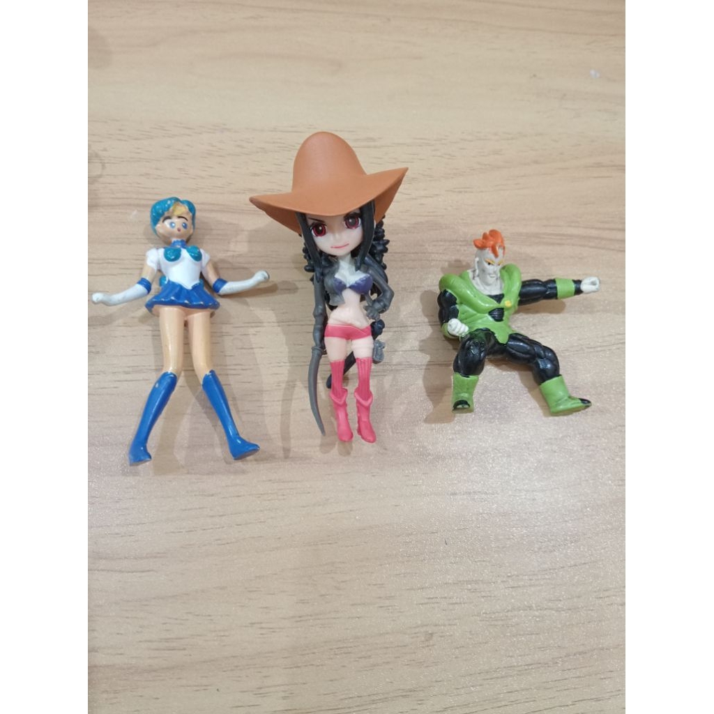 mainan anime preloved