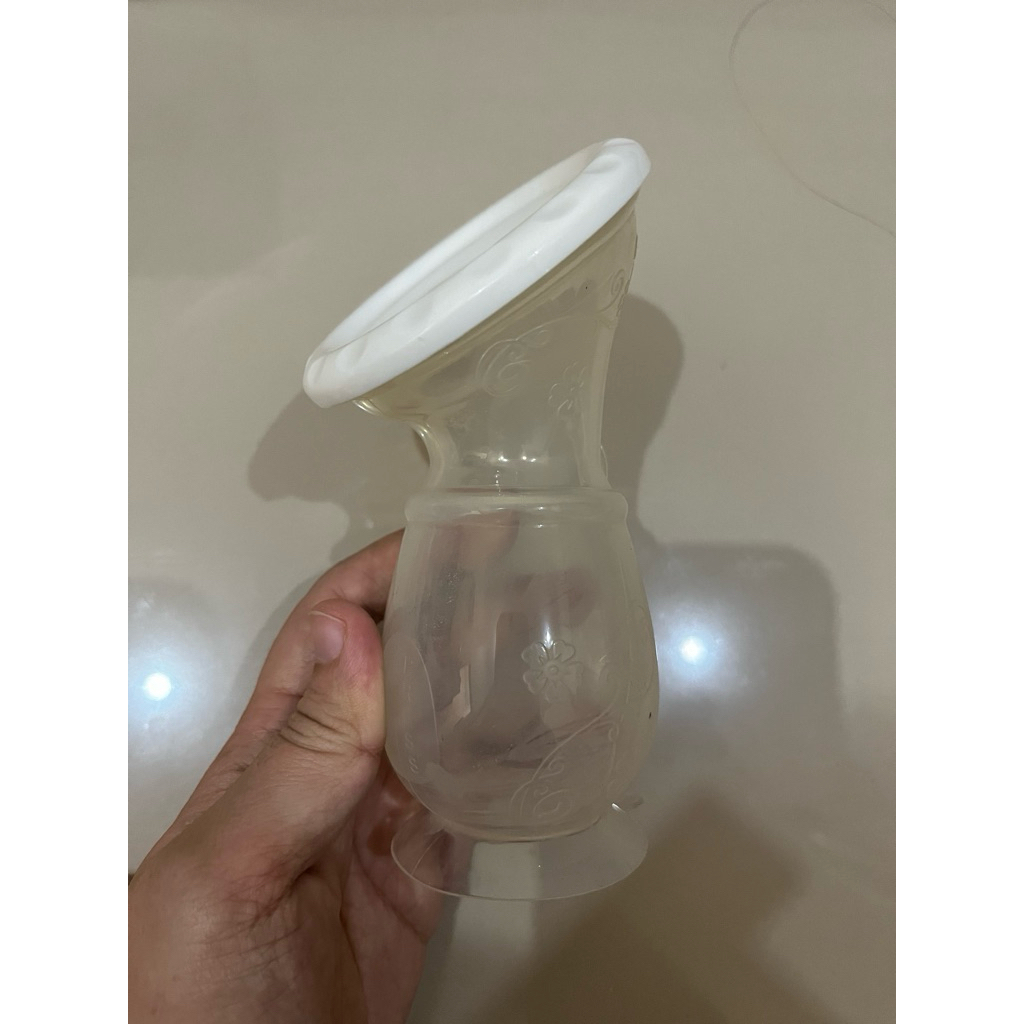 Preloved Natural Moms Silicon Breastpump
