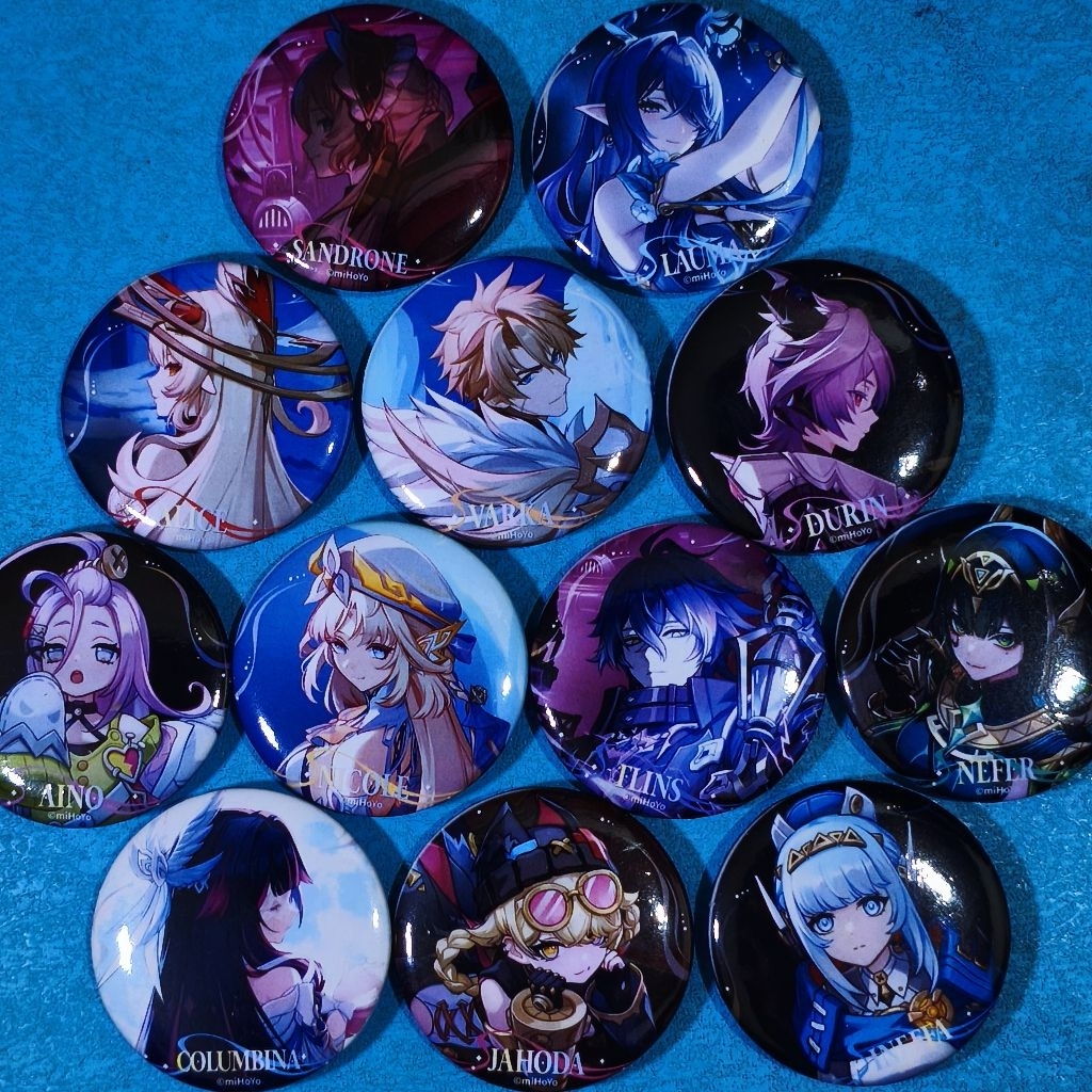 Pin Genshin Impact Song of the Welkin Moon Theme 44mm Laminasi Glossy