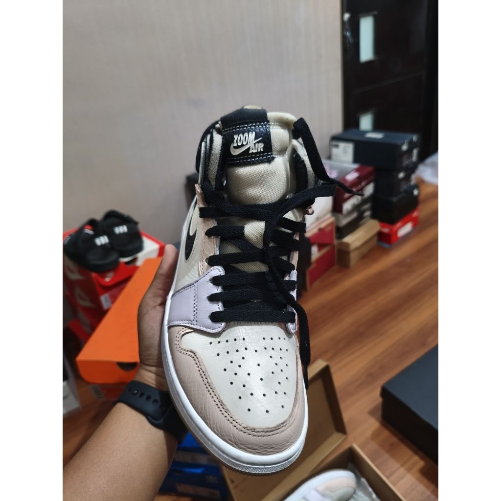 Sepatu Nike Air Jordan 1 High Zoom Air CMFT "Easter"