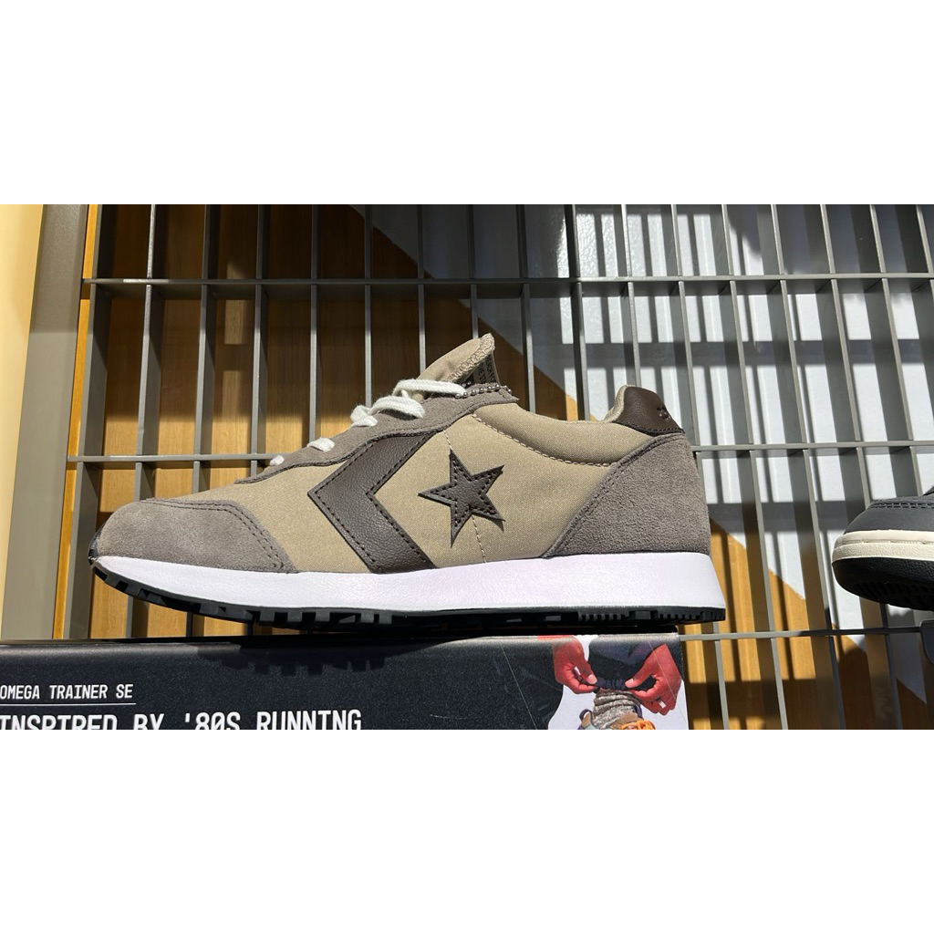 CONVERSE OMEGA TRAINER