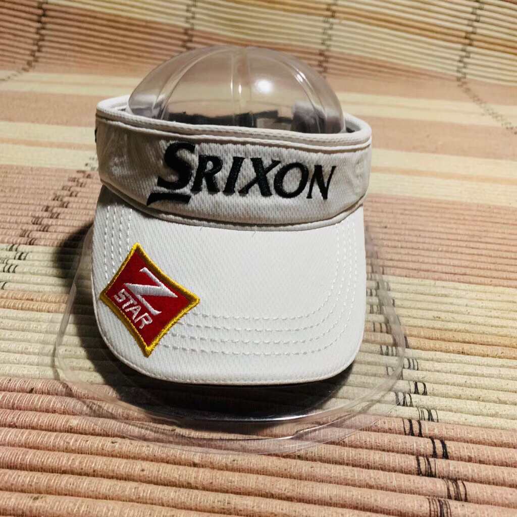 Topi Golf SRIXON