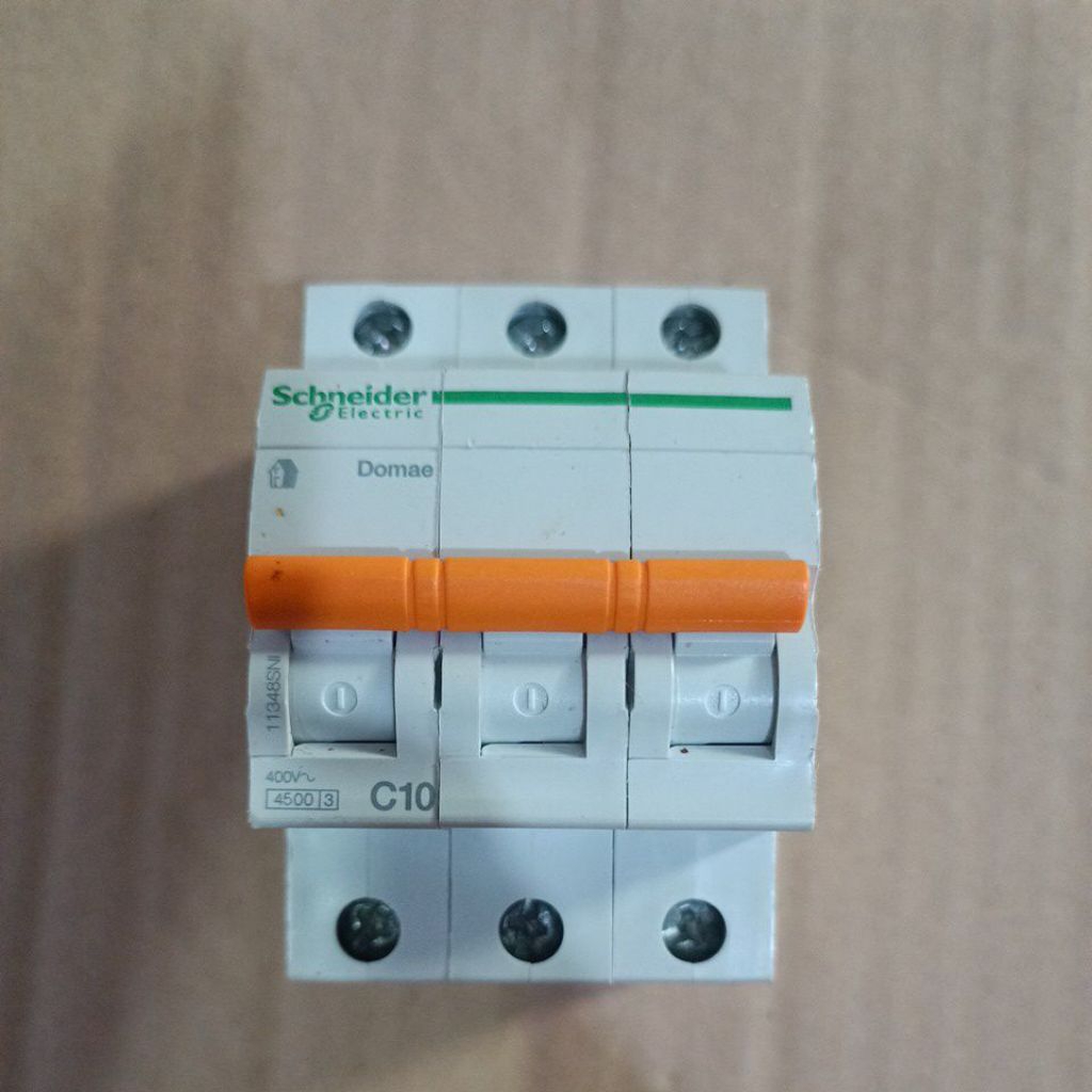 MCB 3 PHASE 10 AMPERE SCHNEIDER