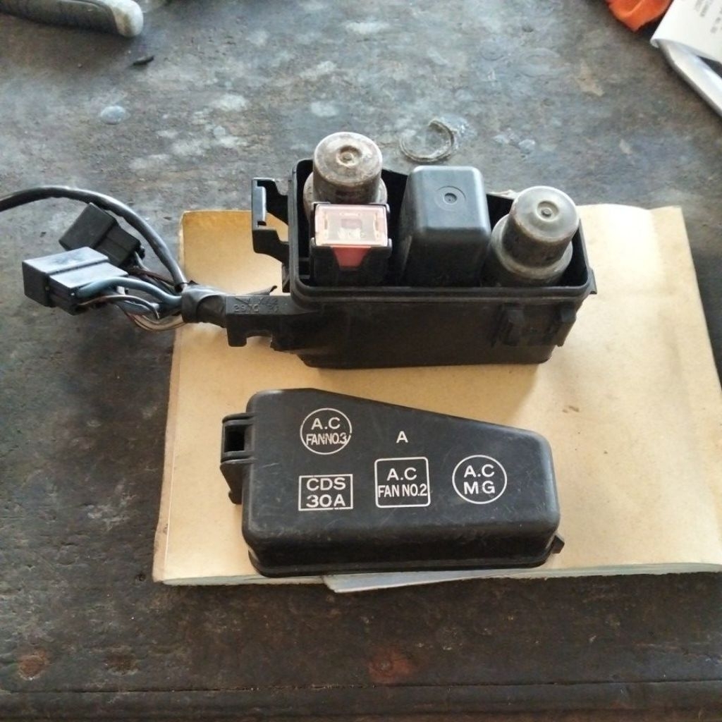 fuse box AC twincamp/great Corolla