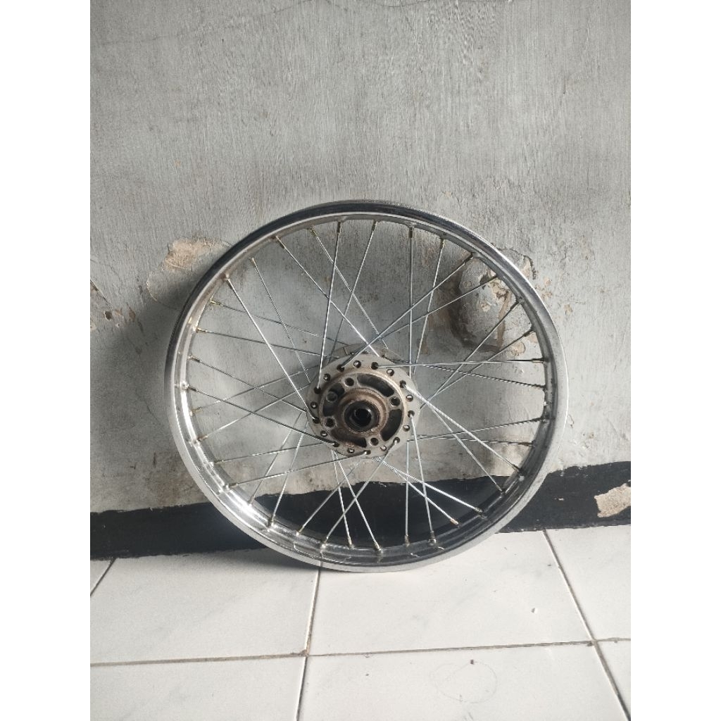 velg depan Supra 125 Supra x karisma Kirana original