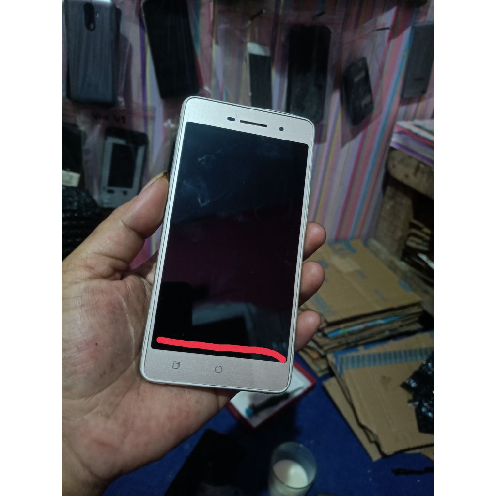 lcd Coolpad E571 ORI copotan minus ada bercak dikit yg di tandai sentuh masih normal
