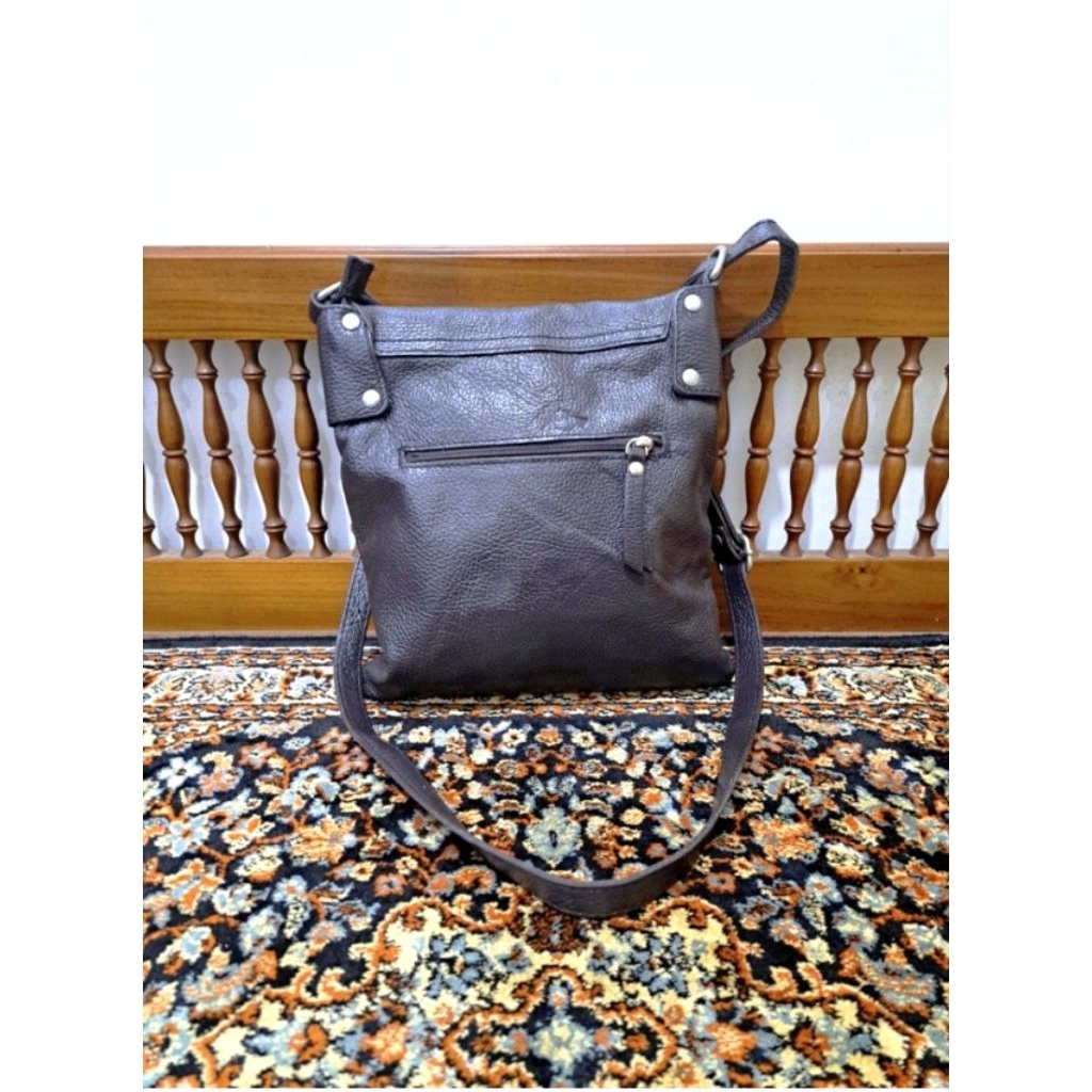 Tas sling bag vera pelle