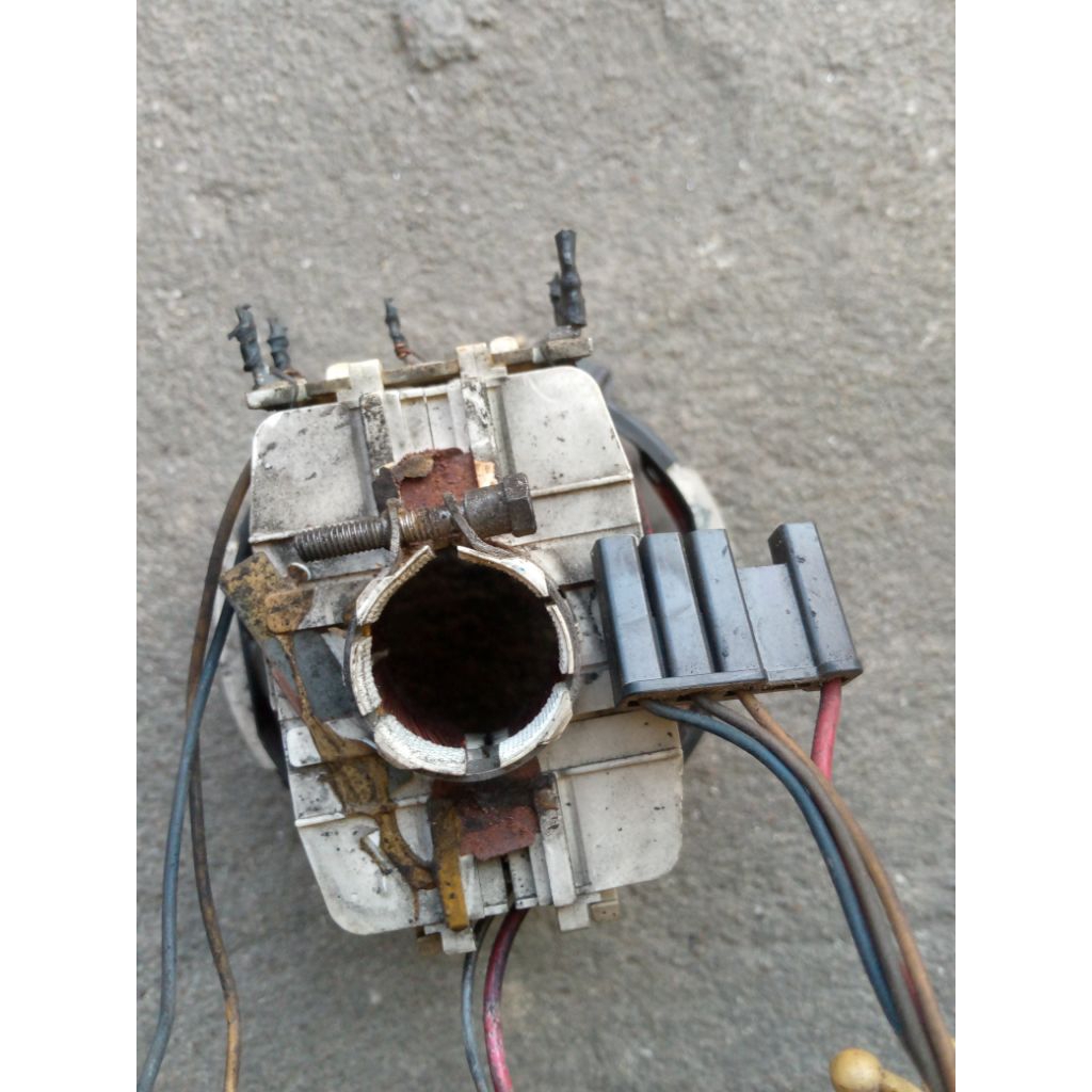 Yoke, konde TV tabung cembung 20inc merk panasonic, normal.