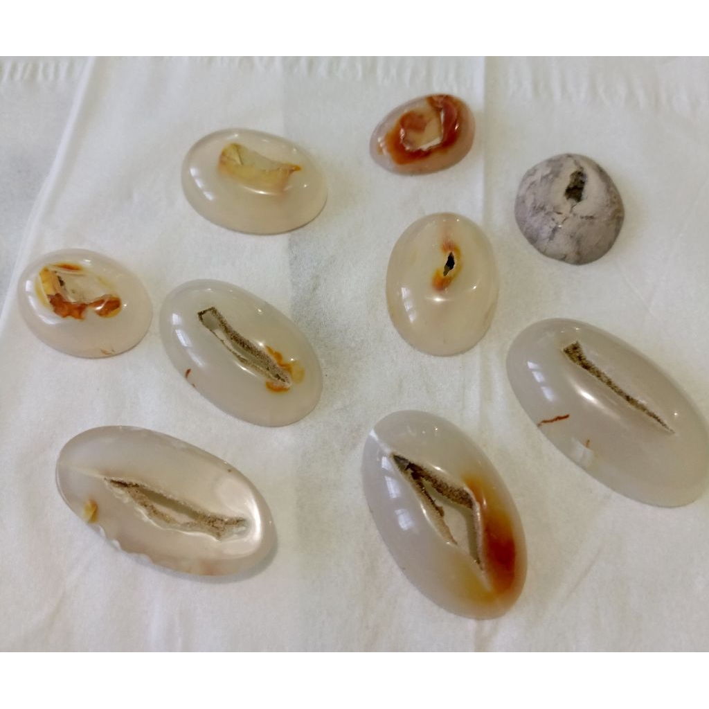 Batu alam combong besar