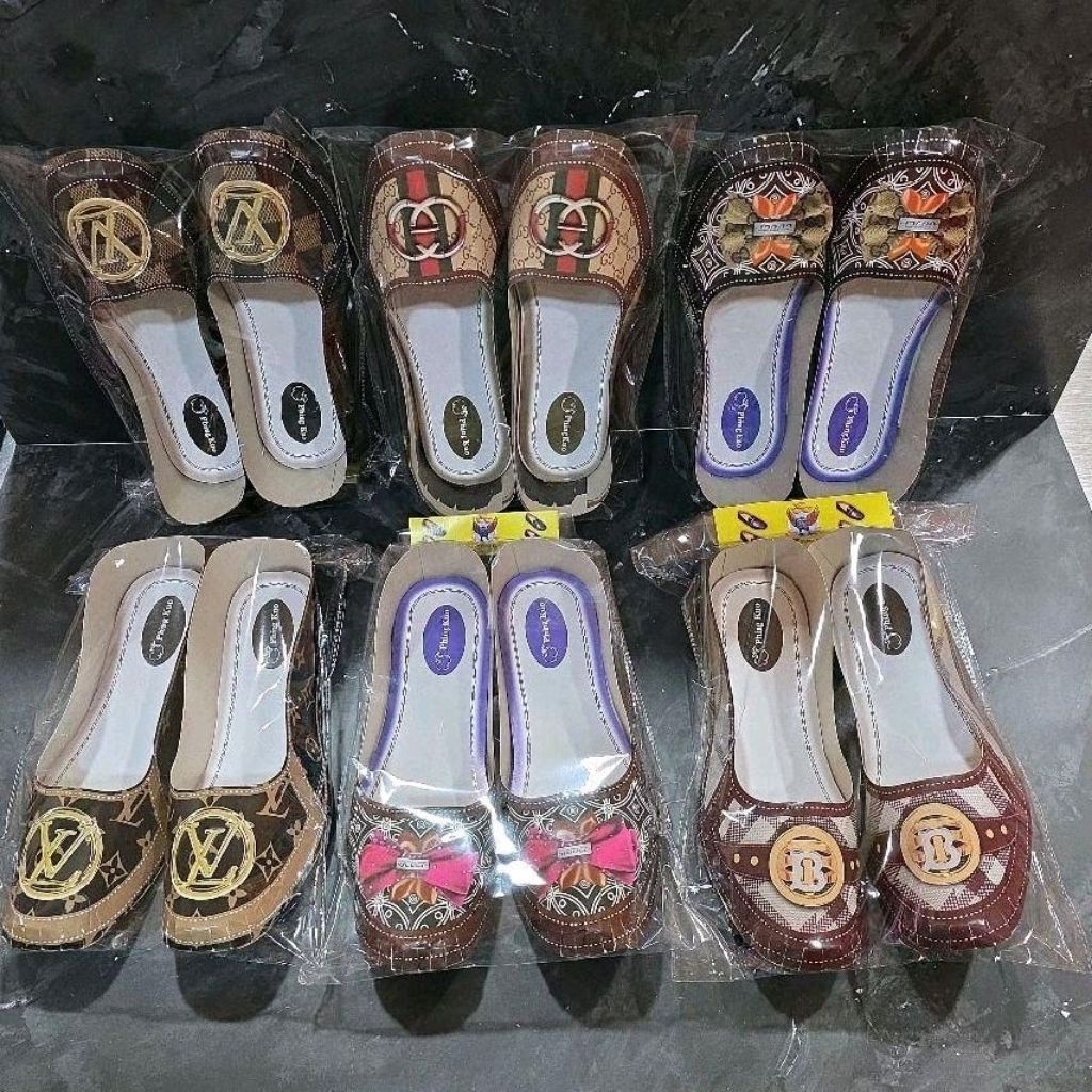 Sepatu Kertas Sembahyang Qing Ming Leluhur Wanita Kertas Hologram