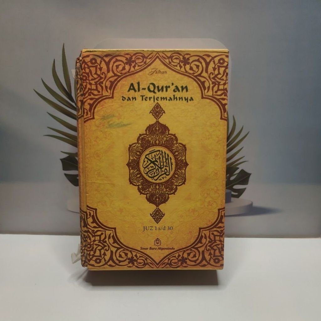 Buku Al-Qur'an Dan Terjemahnya Juz 1- 30 Hardcover Kondisi Bagus