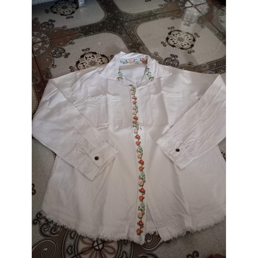 Atasan wanita HEM Putih