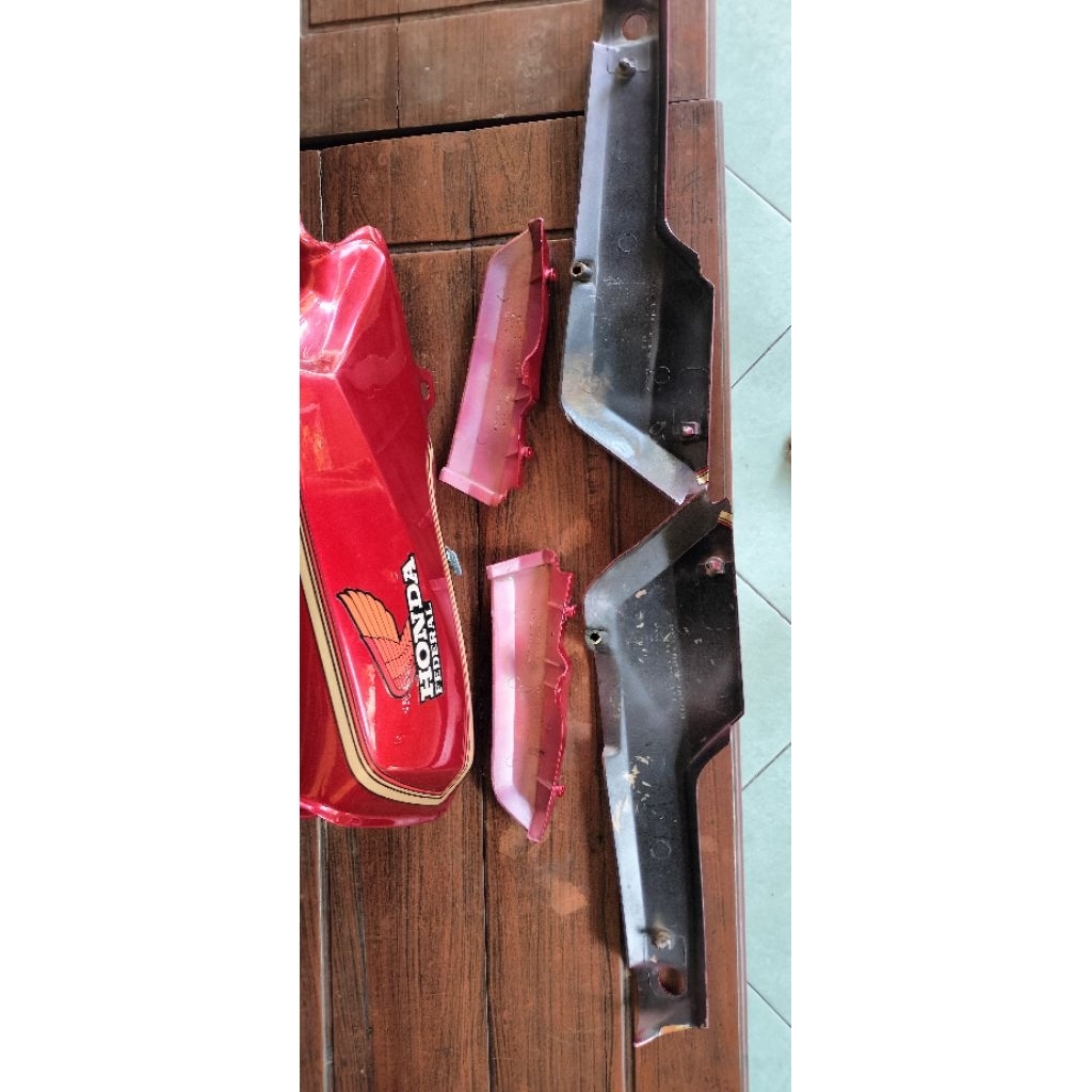 TANGKI HONDA WIN ORI WIN 100 ORIGINAL MERAH FEDERAL