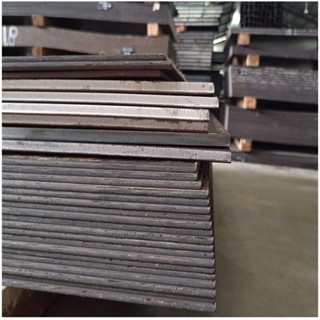 Besi Plat 5mm 700 x 250mm