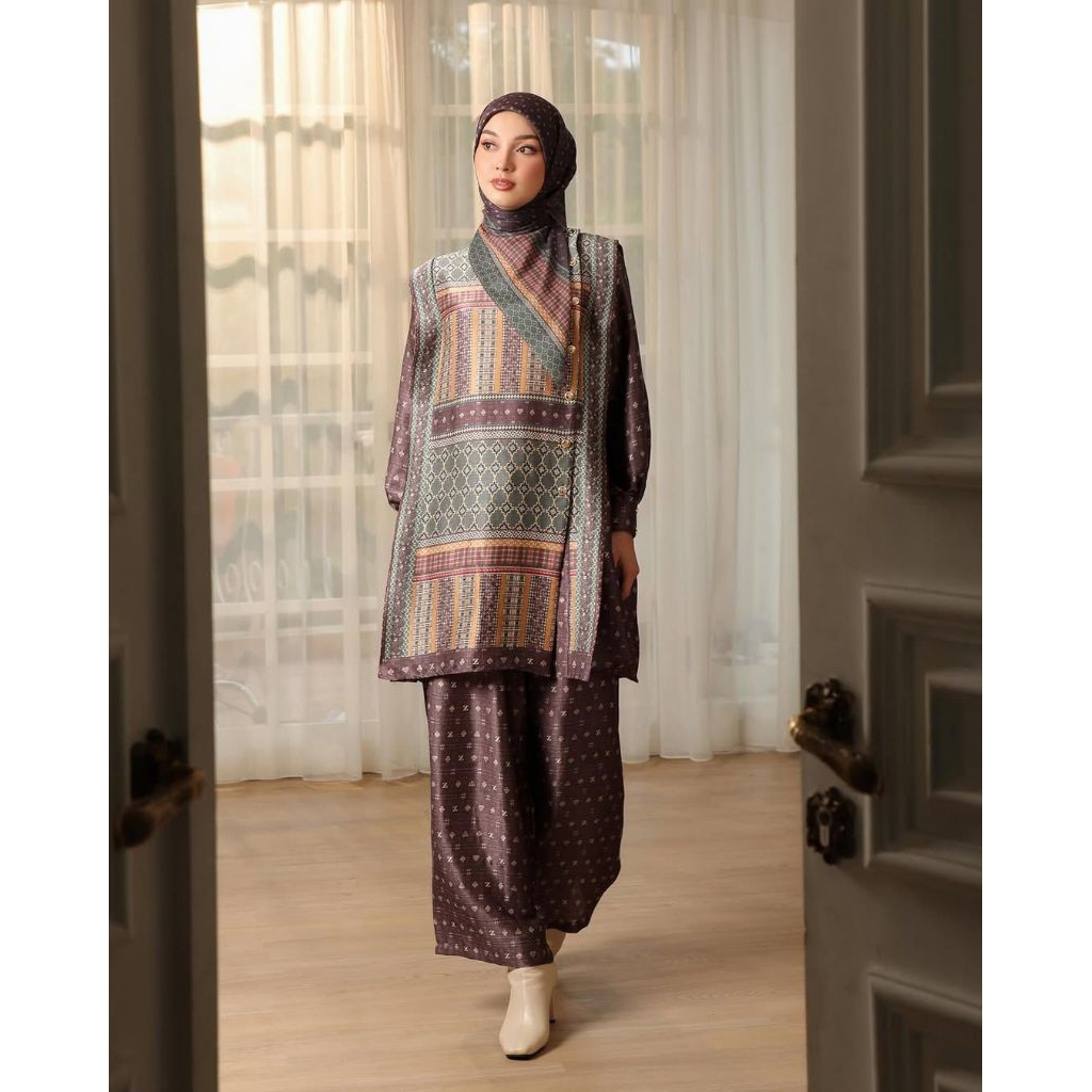 MALTA SET-ZASKIA SUNGKAR