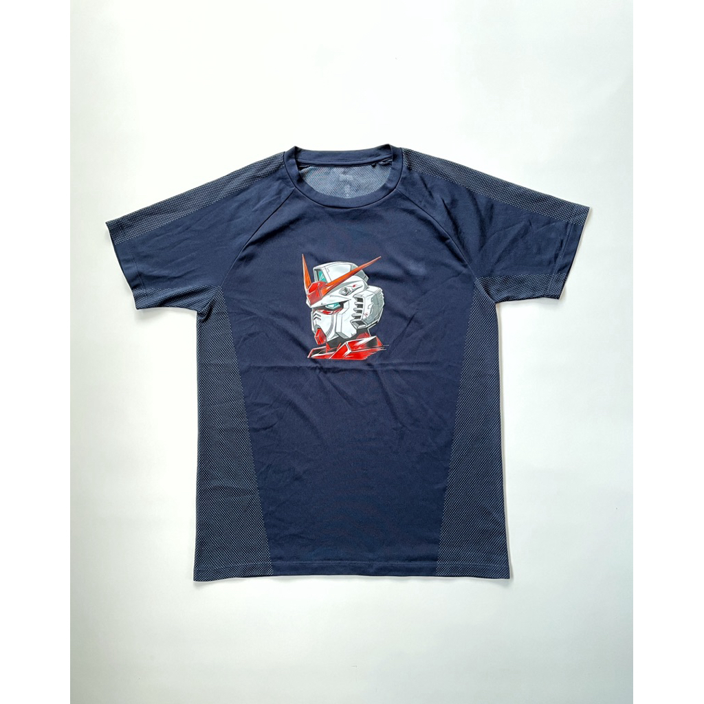 UNIQLO ORIGINAL KAOS SHIRTS SPORT DRY FIT GUNDAM
