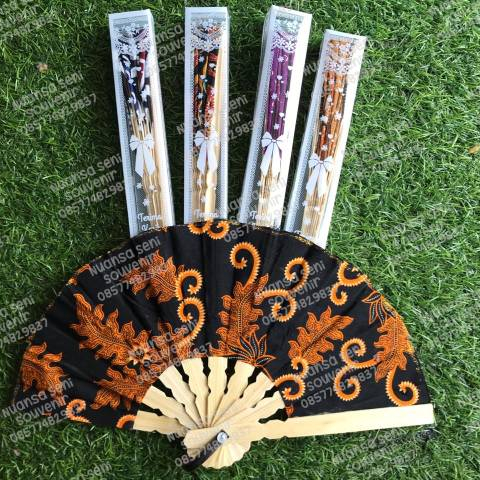 Souvenir Pernikahan Kipas Kain Batik Kipas Tangan Kipas Bambu Kayu