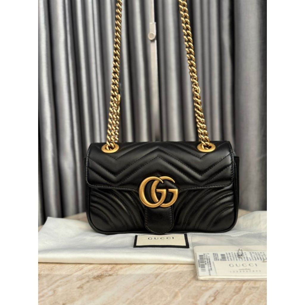 VVGC Gc Mini Marmont Black GHW (size 22cm) comes with tag, controlato, booklet, db