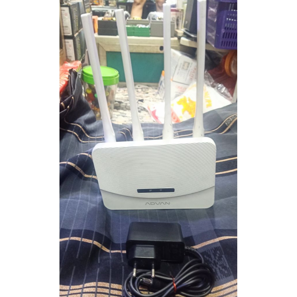HOME ROUTER ADVAN V1 PRO.Unlock Semua Kartu GSM 4G Antena 4.Second Normal Mulus ( Unit+Adaptor )
