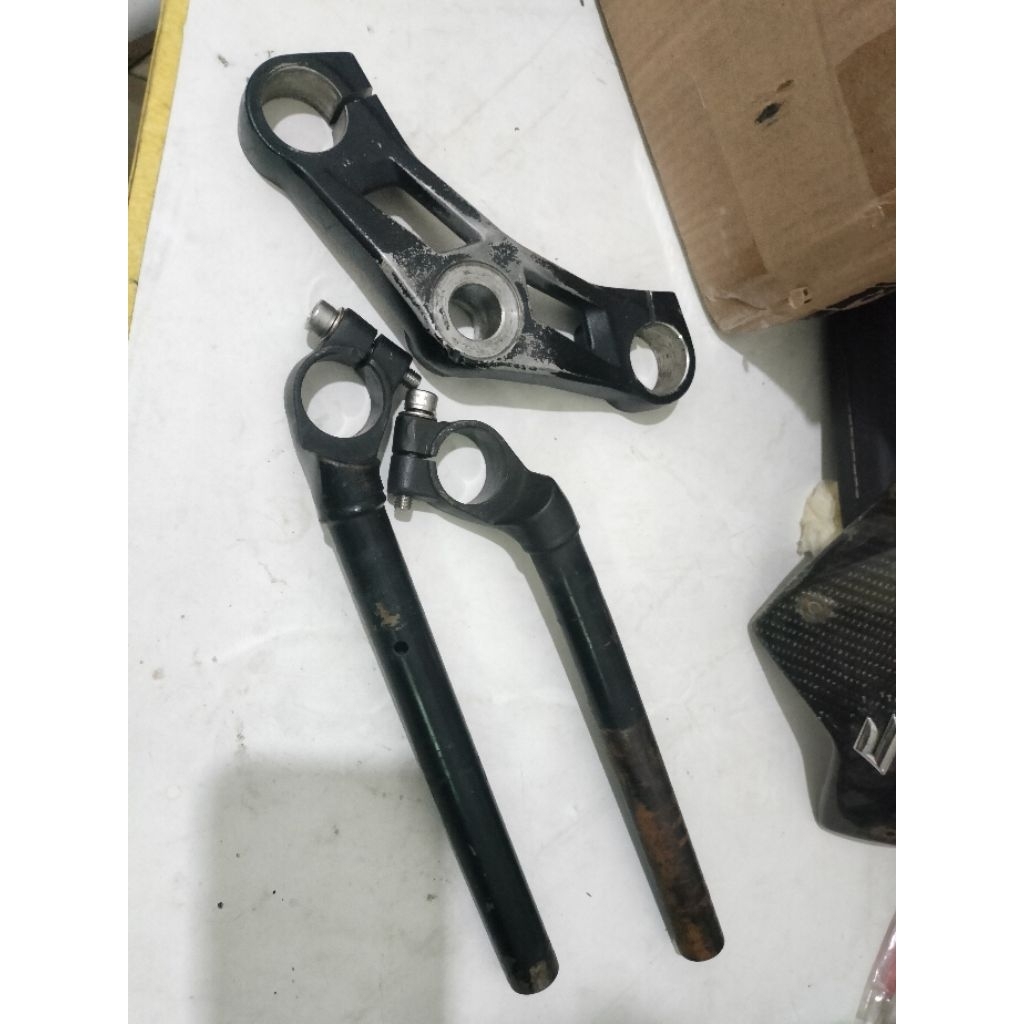 Stang standar & Segitiga GSX-R 150