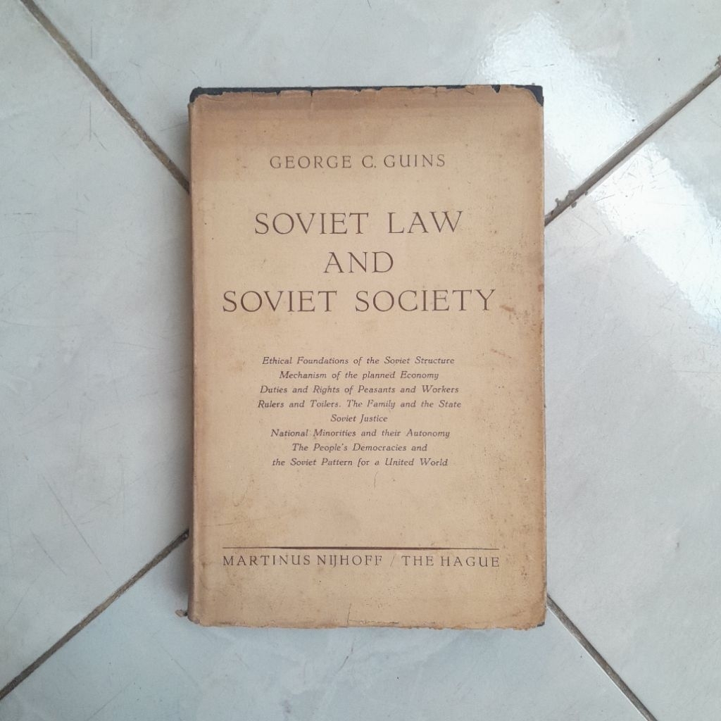 Buku SovietLawandSovietSociety