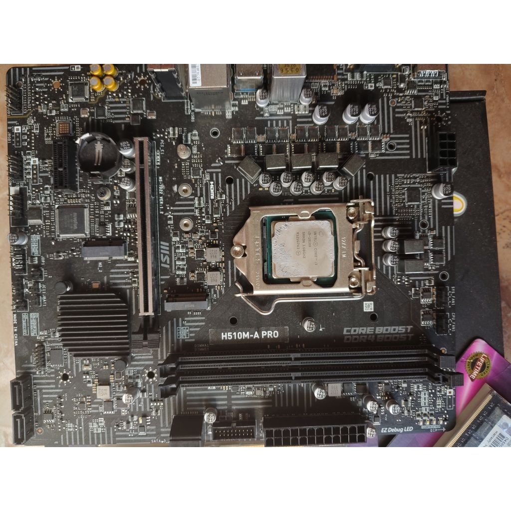 PaketMotherboard