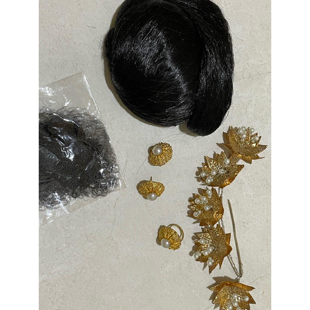 [PRELOVED] 1 paket sanggul/konde,hiasan konde,hairnet,cincin dan anting