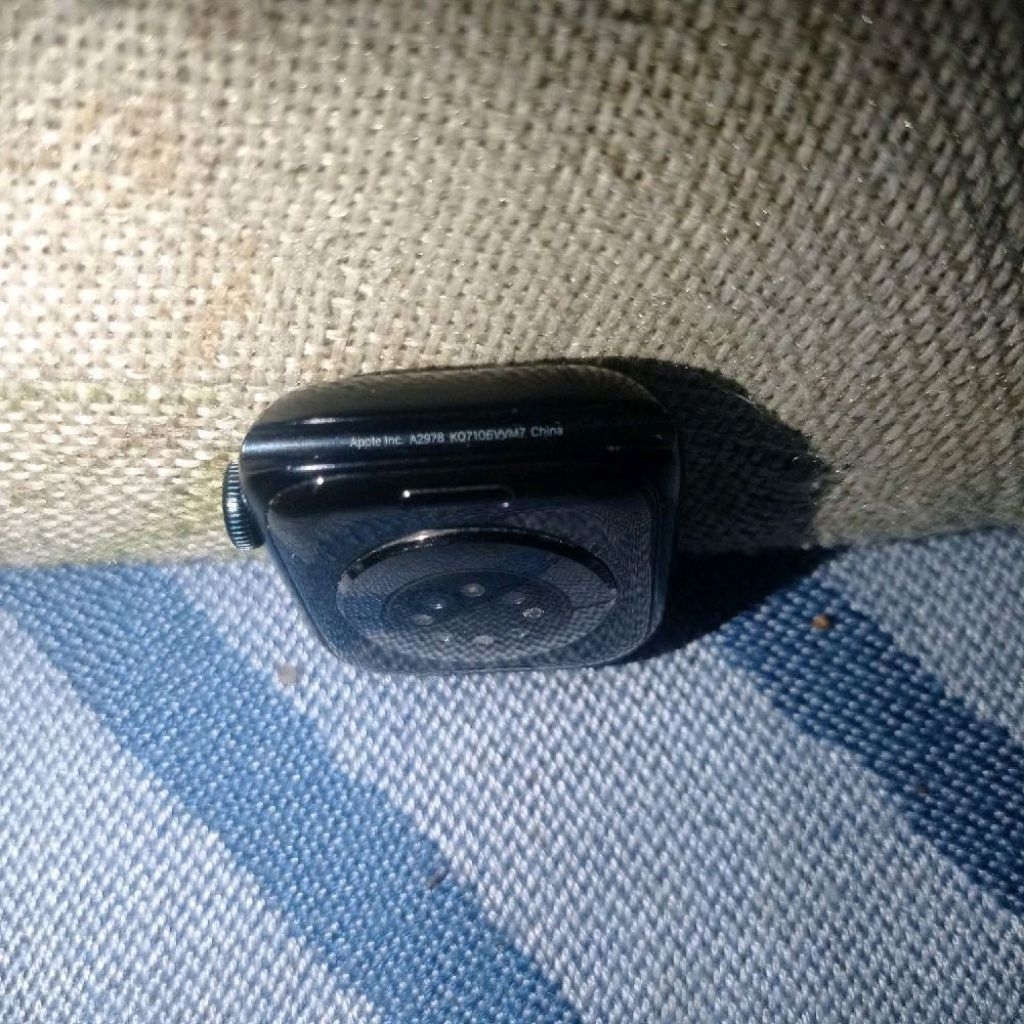 iWatch series 9 dan 3 kondisi lock iCloud second unit only berfungsi dengan baik dan normal