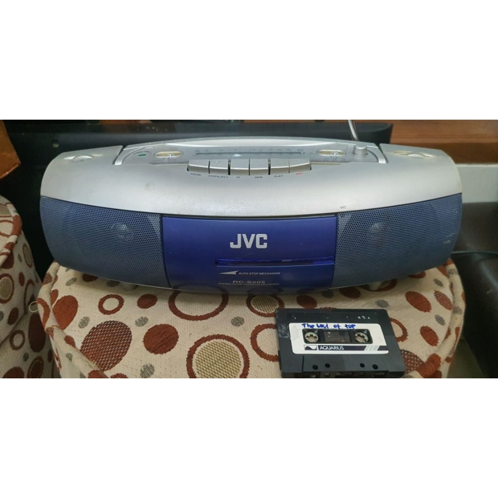 Radio cassette recorder JVC RC-S205 normal