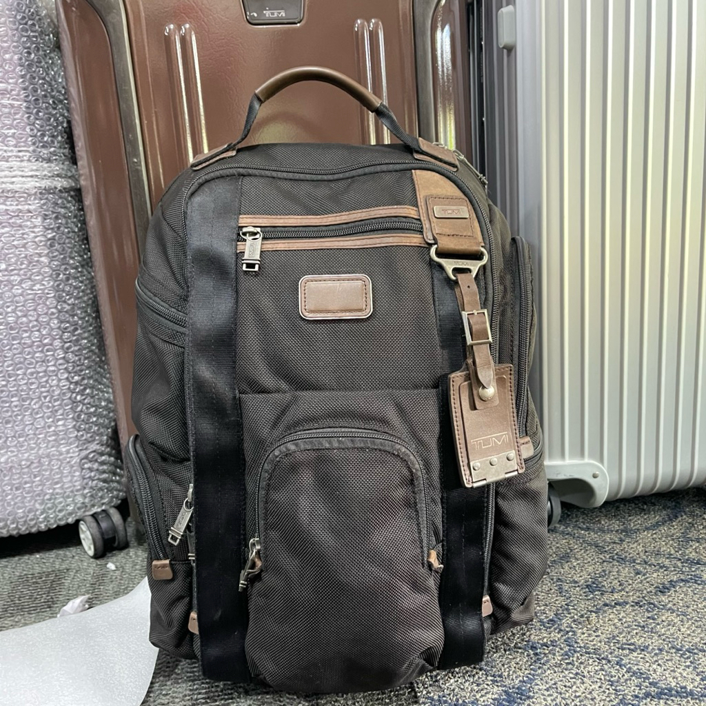 preloved backpack tumi alpha bravo,,,,,,,