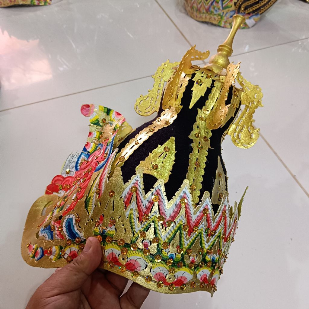 Irah irahan Teropong Hitam / Kuluk Prabu Kresna / Rama