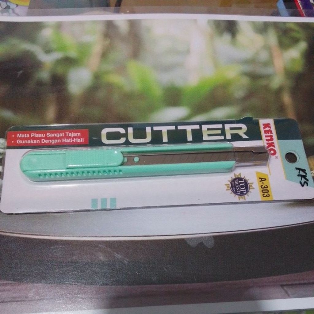Cutter Kecil Kenko A303 Pisau Tajam Tahan dan Kuat
