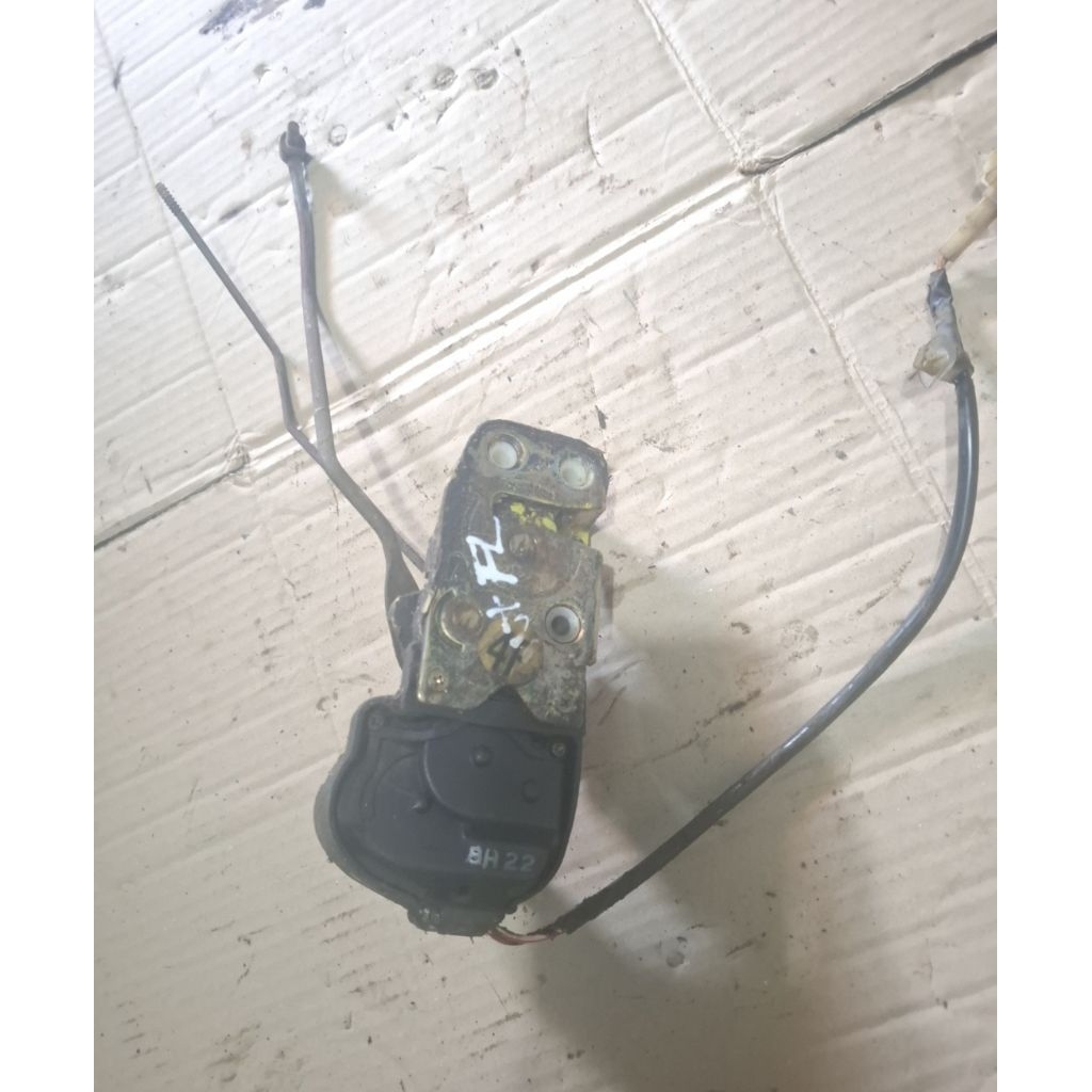 door lock doorlock kunci pintu depan kiri civic lx grand civic 88-92