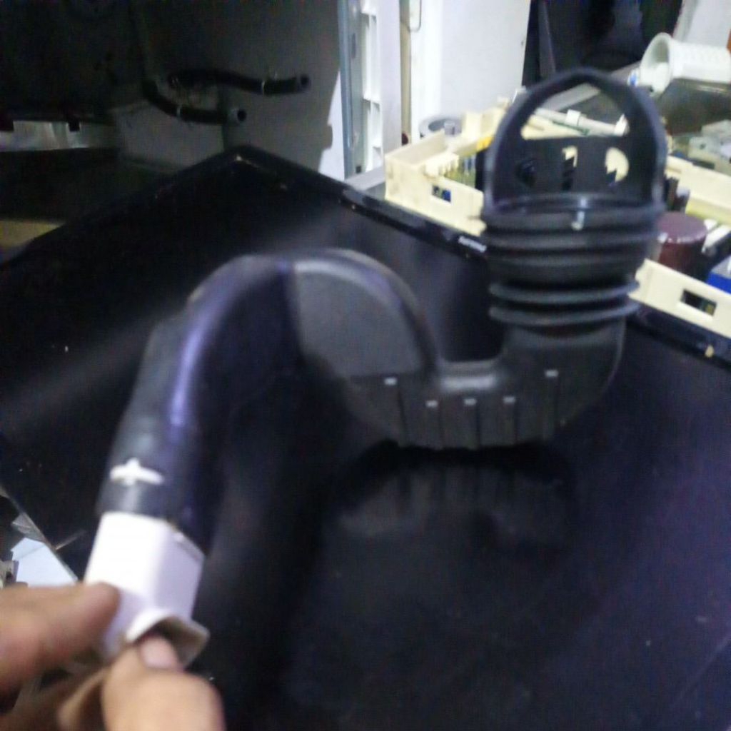 selang mesin cuci front loading LG