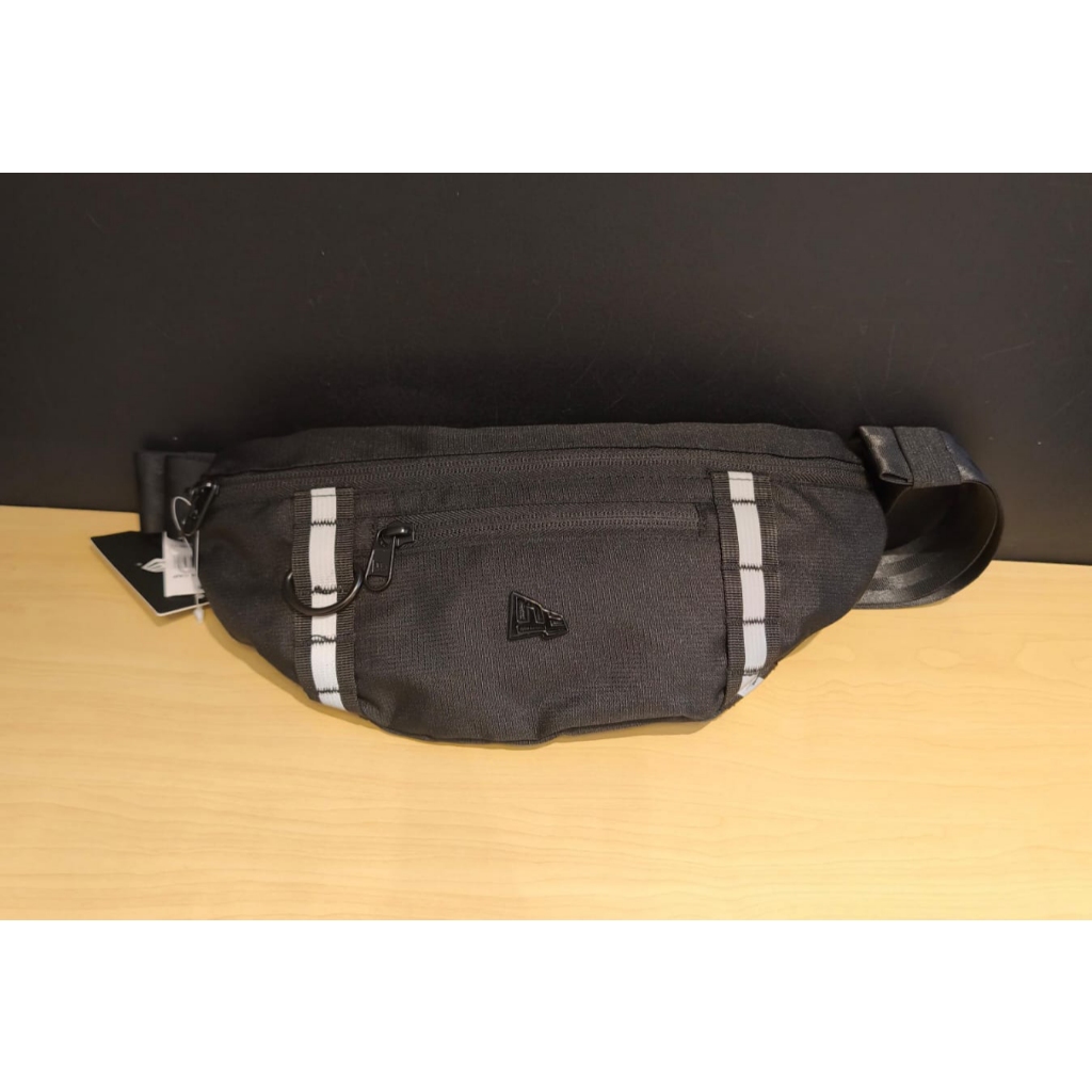 Tas Pinggang New Era Dark 90S Black Waist Bag