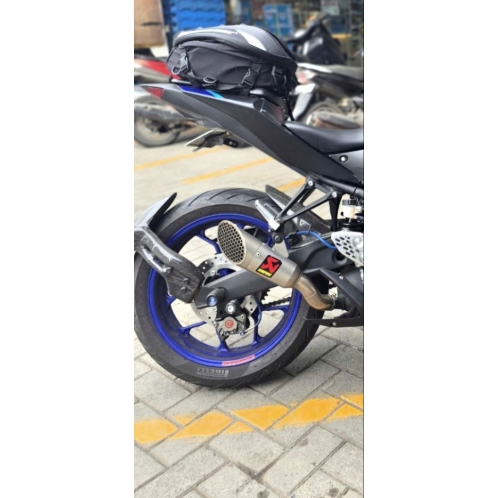 knalpot Akrapovic gp slip on for r25 dan mt25