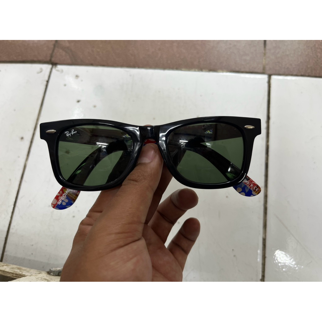 KACAMATA RAYBAN WAYFARER HITAM GLOSY MOTIP DALAM FLOWER LIMITED EDITION LENSA HIJAU BOTOL