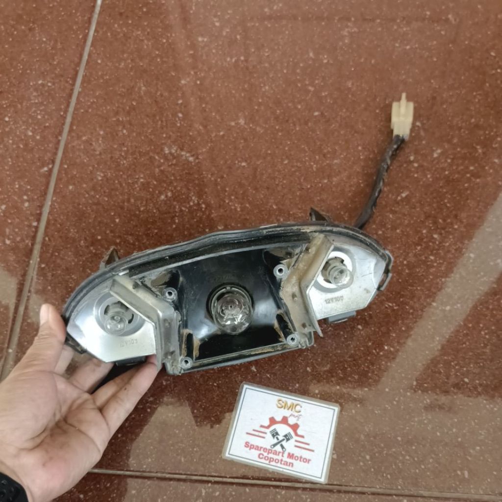 reflektor rumah lampu belakang yamaha vega zr ori
