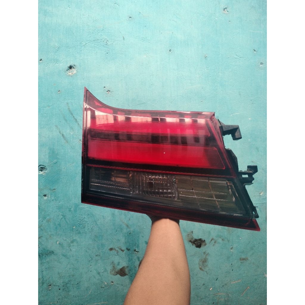 stoplamp bagasi Toyota Alphard lampu belakang Alphard