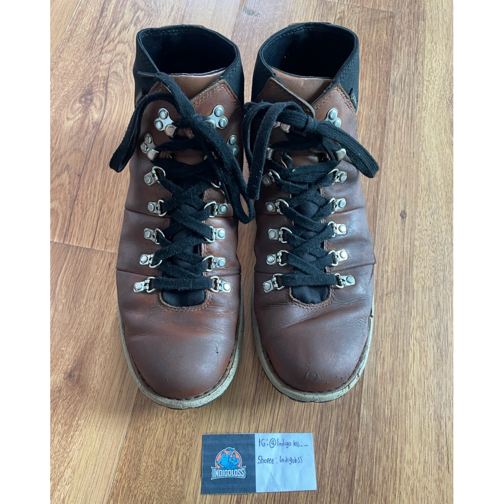 Danner Vertigo 917 Light Brown not Red Wing  Thorogood Danner Alden Tricker’s Loake Grenson Allen Ed