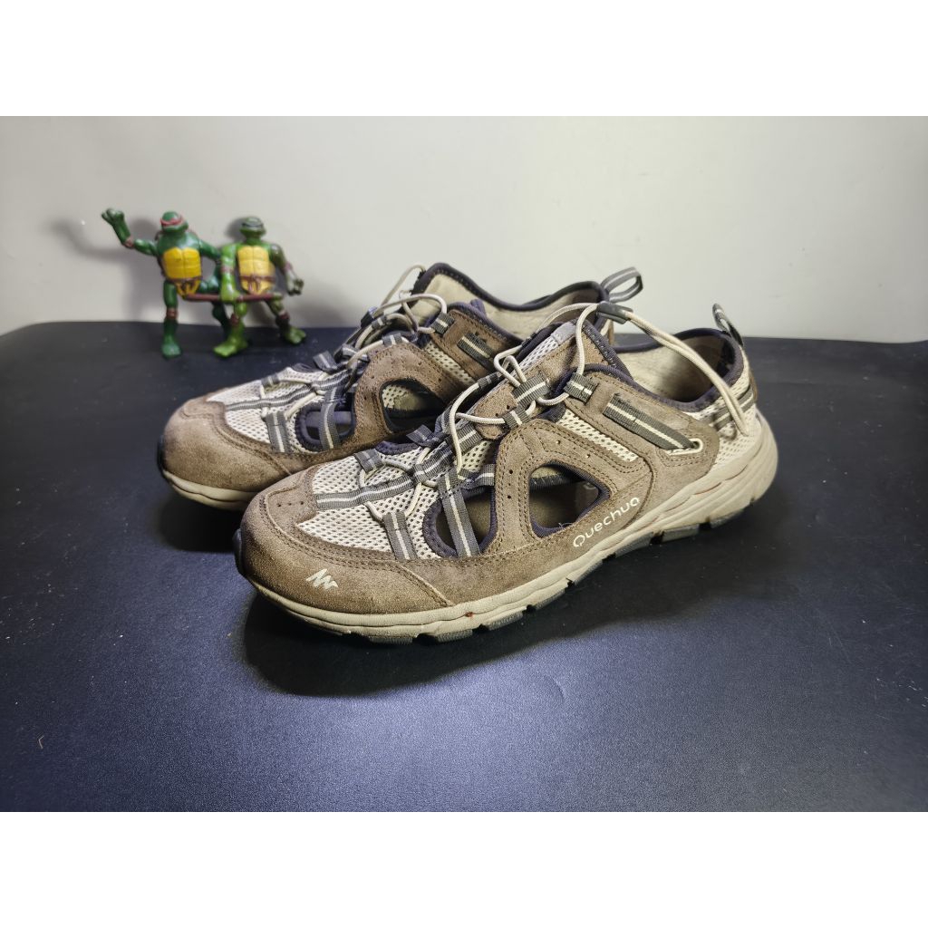 sepatu sendal outdoor quechua second size 42