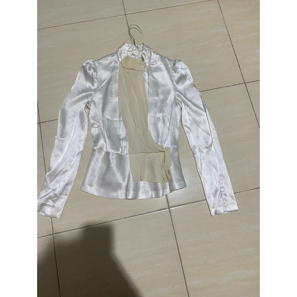 Blouse putih wanita Blouse rumple putih kekian blouse putih korean style blouse shimmer